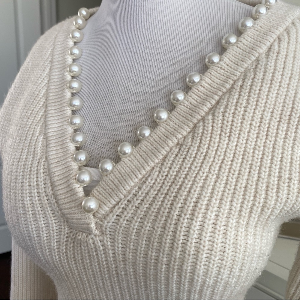 NWT V-Neck Women's Sweater with pearl neckline detail - Picture 3 of 7